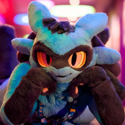 SpaceCatLeon's profile picture. Betelgeusian Lucario kemono gangster 🐱💫 | 🔞 | Researcher 🔍| 🇪🇸🇬🇧🇫🇷🇮🇹 | pfp 📸 @Sr_NaxVR