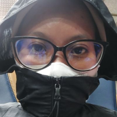 weirdpplde's profile picture. randomly quoted pict tweet