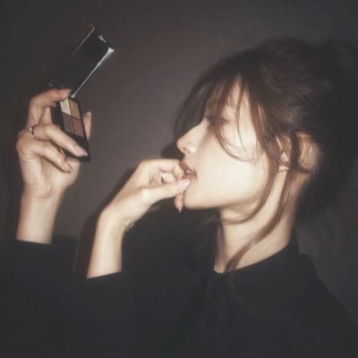 dionosaurz's profile picture. 