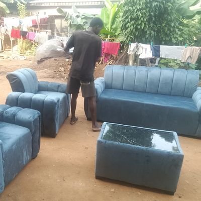 Q_techinteriors's profile picture. 