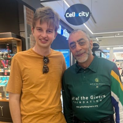 daniel_roodt's profile picture. He/him || 23 || 🇿🇦