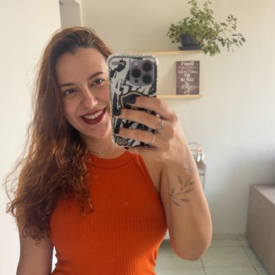 carolinesenra13's profile picture. Carioca e botafoguense ⭐️