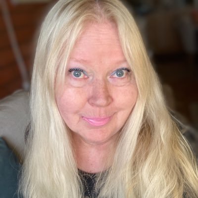 DillemuthS's profile picture. Syntynyt Helsingissä. Eläkkeellä. Kaksi aikuista poikaa. Tiedottaja MTi, merkonomi, kauppateknikko (kirjanpito) suuntana kaupan ala. Leski. Oma Ukko etsinnässä.