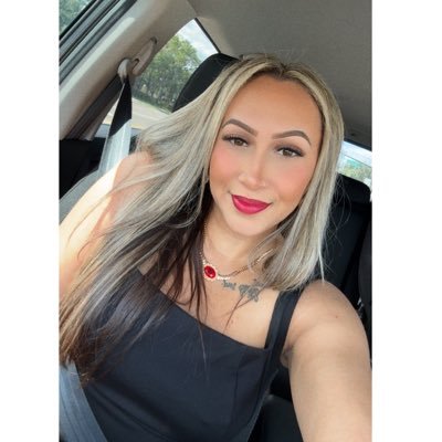 kyaralee23's profile picture. 