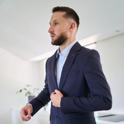 hluttenauer's profile picture. 