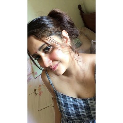 anuuu10__'s profile picture. 𝘪 𝘢𝘮 𝘥𝘦𝘢𝘧 𝘢𝘯𝘥 𝘮𝘶𝘵𝘦. 𝘵𝘢𝘮𝘪𝘭 தமிழ். 𝘮𝘢𝘭𝘢𝘺𝘴𝘪𝘢. ⏾ ⟡.˚ ☀︎ ɪ ʟᴏᴠᴇ ʙᴇᴀᴜᴛɪꜰᴜʟ ᴛʜɪɴɢꜱ ۶ৎ ⋆˚ ❀