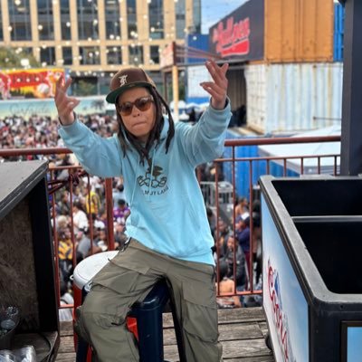 SmoochieBlanco's profile picture. to whom much is given, much is required. hiphop/graphic artist. lover of perspectives.