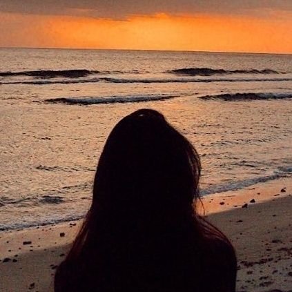 itzmeecurious's profile picture. The fragile soul🙃
Unbothered. Elevated. STR coded.♥️✨