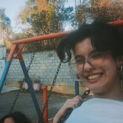 Ell1y4's profile picture. Who doesn't have dog, hunts with a cat