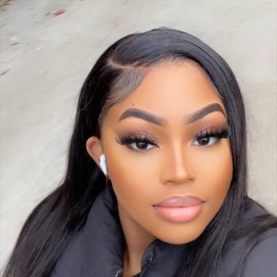 mamiperez_'s profile picture. & no, I’m not from egypt || 🇿🇦🇲🇺