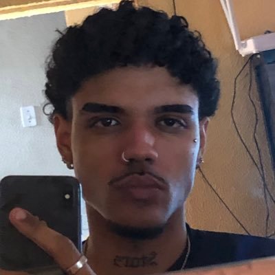 ravacutra's profile picture. 33