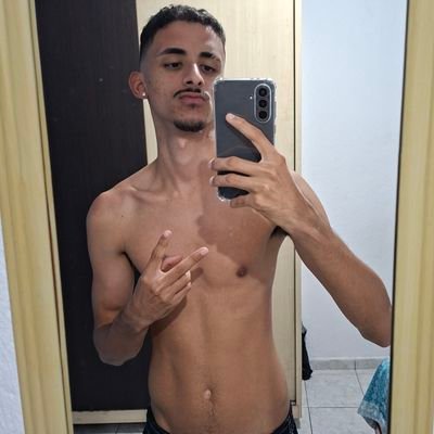 marcelovncs's profile picture. 