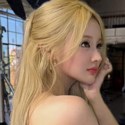belleeshim's profile picture. Chaotic barbie trapped in a hot girl's body