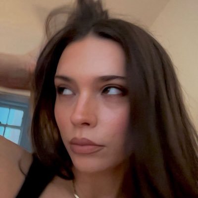 madsbv's profile picture. 𝗋𝗎𝖻𝗒𝗃𝖺𝗆𝖾𝗌 ꔛ 𝗆𝖺𝖽𝗂𝗌𝗈𝗇 𝖻𝖾𝖾𝗋 ⚘⡱