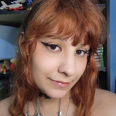 SarahVosje's profile picture. A tgirl with a huge cock 🦊Vosje 🩷
https://t.co/noa0BG8Czz