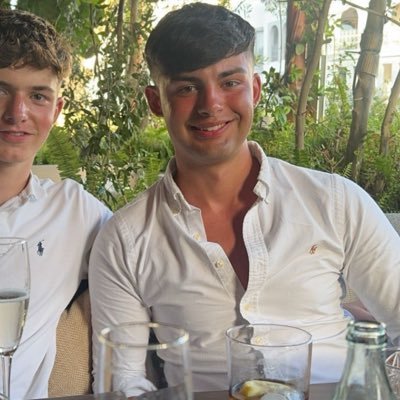 deanbrady04's profile picture. 