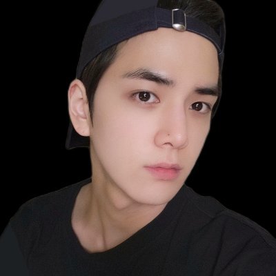 bngmxz's profile picture. he tried to suidice at his 12.