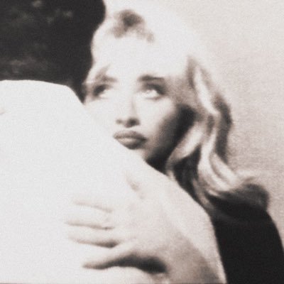 emiliasicantsnd's profile picture. ⋆⭒˚｡⋆