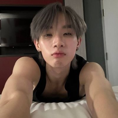 ProudOFuGF's profile picture. 