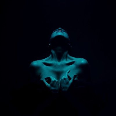 _kontroverzna_'s profile picture. "There's nothing more bonding than finding parts of yourself in someone else." 💜✨🖤