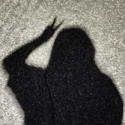 asdwrfzcfdvw1's profile picture. 비즈만들기/웹소설/웹툰/동물/트롯/
리레볼루션 멤버 사랑하는 유닛
 💙💚🧡💜🐈‍⬛🦈🦔🐇