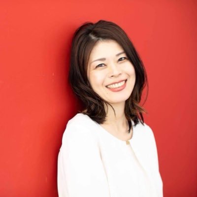 akiko_kob's profile picture. OTEMOTO創刊編集長 | 株式会社ハリズリーコーポレートブランド推進室室長 | 毎日新聞、週刊誌AERAの記者を経て、BuzzFeed Japan編集長。社会課題とビジネスの接点に関心をもち転職し、OTEMOTO創刊。ハリズリー公式note #ハリノオト もよろしくお願いします@otemoto_media