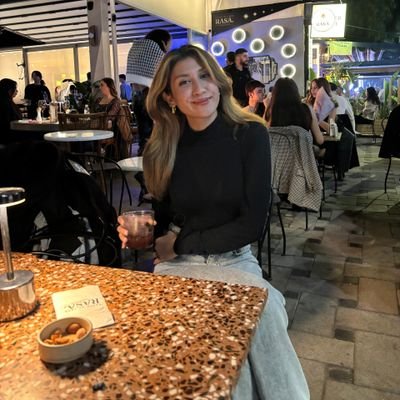 mirayyadan's profile picture. dis babe