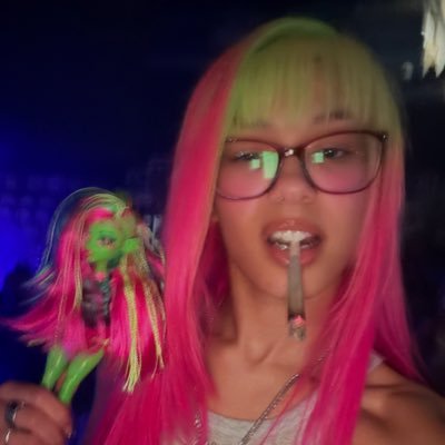 purplegats's profile picture. U don’t love loud enough!!!! 😡😡😡