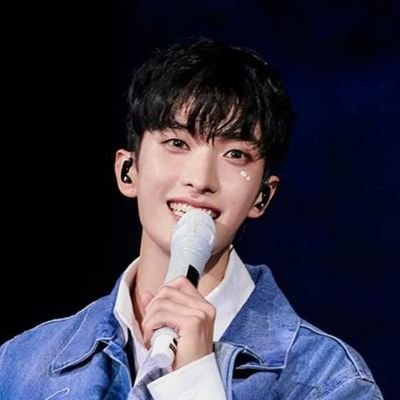 smilefl0wer1's profile picture. 