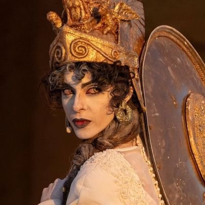 scarletwitchs's profile picture. — 𝘪 𝘢𝘮 𝘵𝘰 𝘣𝘦 𝘢 𝘬𝘪𝘯𝘨 𝘰𝘧 𝘢 𝘳𝘶𝘪𝘯𝘦𝘥 𝘸𝘰𝘳𝘭𝘥, 𝘢𝘯𝘥 𝘪 𝘴𝘩𝘢𝘭𝘭 𝘯𝘦𝘷𝘦𝘳 𝘥𝘪𝘦.