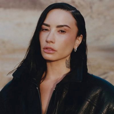 scrobbles's profile picture. 