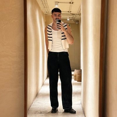 frkndumbass's profile picture. 