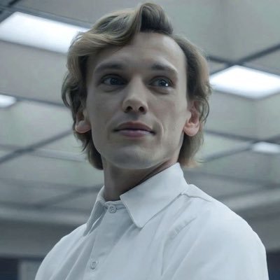 disert0re's profile picture. For the night is dark and full of terrors