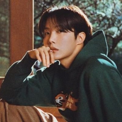 Belarus_jhope's profile picture. The first Belarusian fan base of j-hope.
Первая белорусская фан-база j-hope.
Эта фан-база создана для объеденения всех поклонников  j-hope!