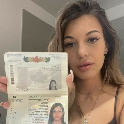 Clin_net's profile picture. If I get paid for loving you, I would be a millionaire by now!🌹🌹