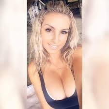 RussellAnn40301's profile picture. #SDExpert here to help you navigate the tech world with ease! Constantly updating my knowledge of #SoftwareDesign so I can stay on the cutting edge of digital a