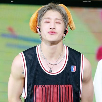 jinroha_jj's profile picture. Una Aroha estudiando el arte de JinJin  🎧✨🇺🇾 | 💚 Jin Lab vibes