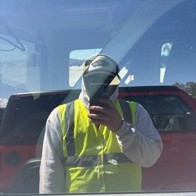 natelaytwo's profile picture. boner