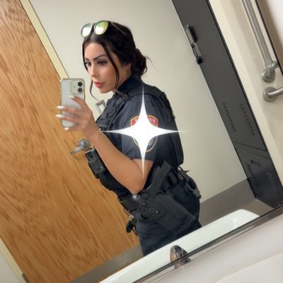 AmyD3555190's profile picture. 👮‍♂️Law Enforcement | Protect & Serve with Integrity Dedicated to safety, discipline & respect No porn🚫 | No crypto 🚫| No fake accounts🚫