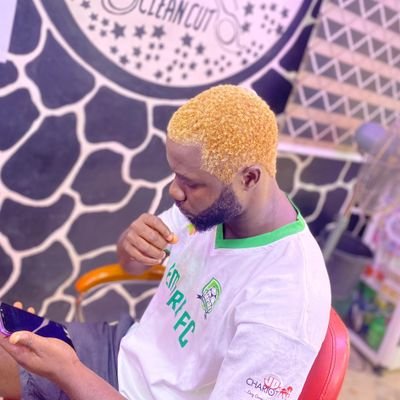 Fire_jayzkido's profile picture. Lawyer turn singer||Chelsea fan||VA in view||
30+ ||introvert||based in Lagos and Kuwait City.