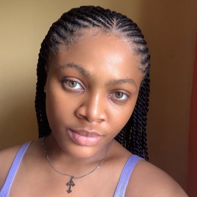 Insouciant_VE's profile picture. Freeze!! Now give me all your money🥸🔫