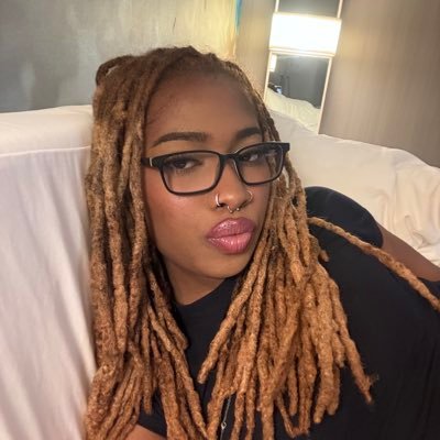 qthecancer's profile picture. bitch done hacked my old acct!!!