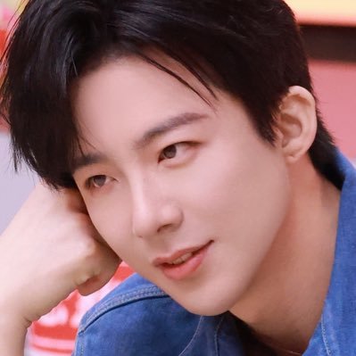 love03150108's profile picture. C-drama, K-drama, K-Pop💕my love for #LiuYuning 💛 #SJ 💙 #Nuest ❤️ personal fangirling space ✨
