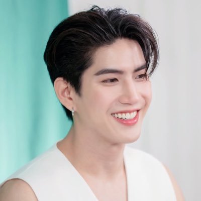 mommyseasea's profile picture. ♡ྀི ˖ ⊹ @Sea_tawinan ꐑꐑ ! ✨𝙔𝙤𝙪𝙧 𝙨𝙢𝙞𝙡𝙚 𝙡𝙞𝙜𝙝𝙩𝙨 𝙪𝙥 𝙩𝙝𝙚 𝙬𝙤𝙧𝙡𝙙.🔮 𝙟𝙞𝙢𝙢𝙮𝙨𝙚𝙖🥑🌊 💗skynani💗