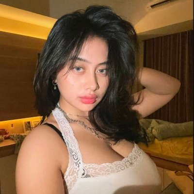 monicachhan's profile picture. Keep Alive