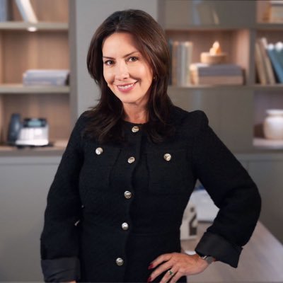 Alejandra2017's profile picture. CEO & Founder at #17Entertainment “Expect the unexpected, and whenever possible, be the unexpected” Lynda Barry