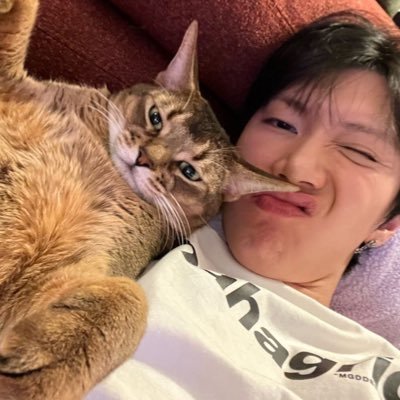 aitenleeu's profile picture. Work Hard love #TENLEE Harder ⸜(｡˃ ᵕ ˂ )⸝