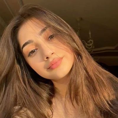 eshanaEvaa's profile picture. 