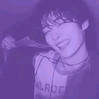 strbwysncigs's profile picture. i dont stand outside cos im too outstanding