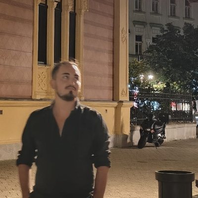 ogulcannkaplan's profile picture. sıradan biri